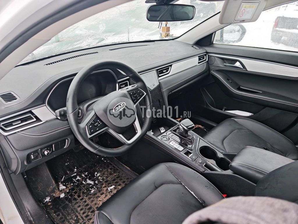 Фото JAC J7 156