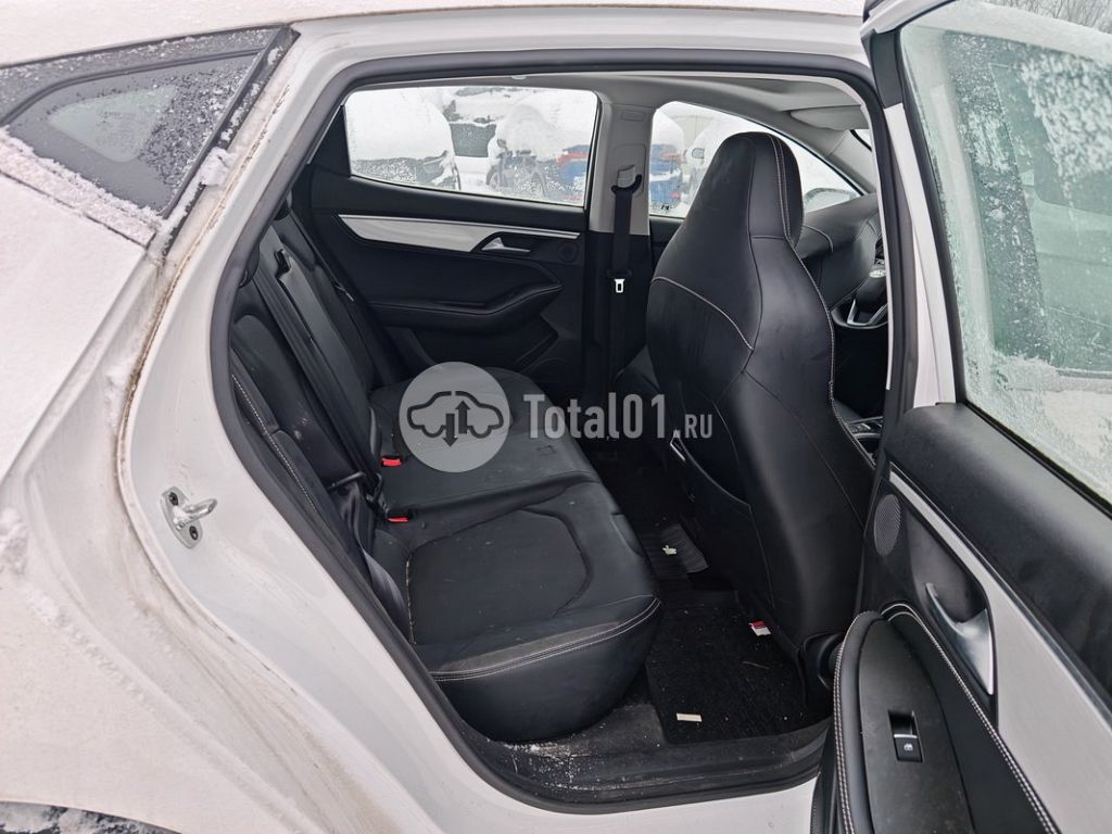 Фото JAC J7 190