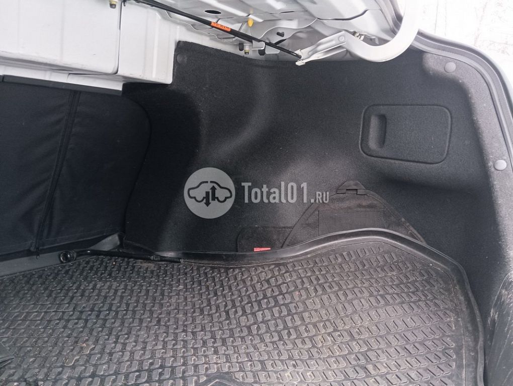 Фото Hyundai Solaris 108