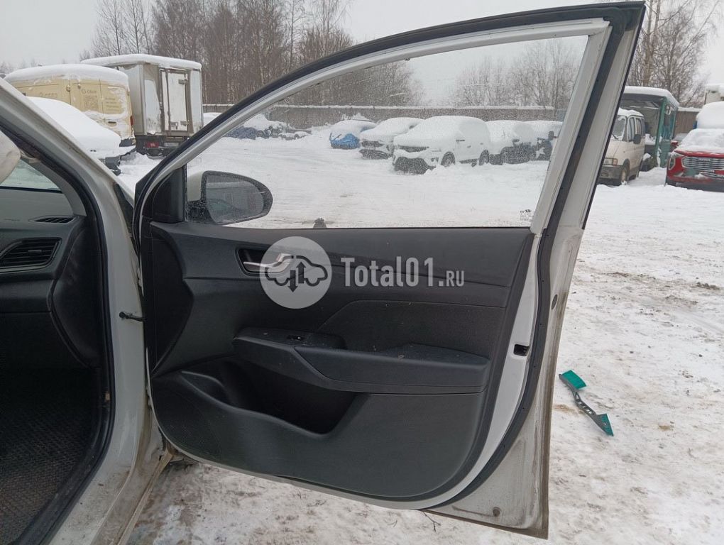 Фото Hyundai Solaris 132