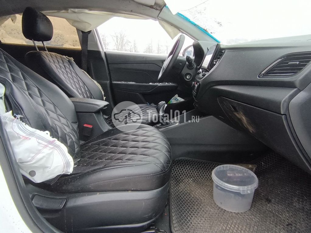 Фото Hyundai Solaris 138