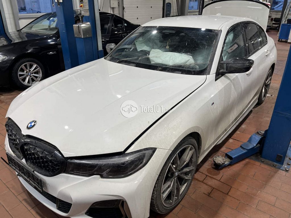 Фото BMW 3 серия 132