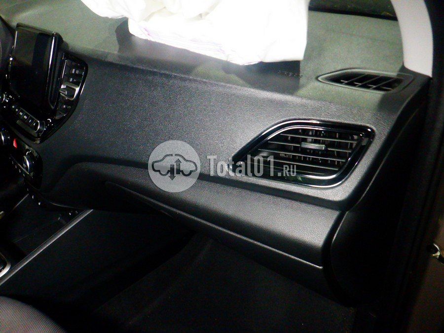 Фото Hyundai Solaris 28