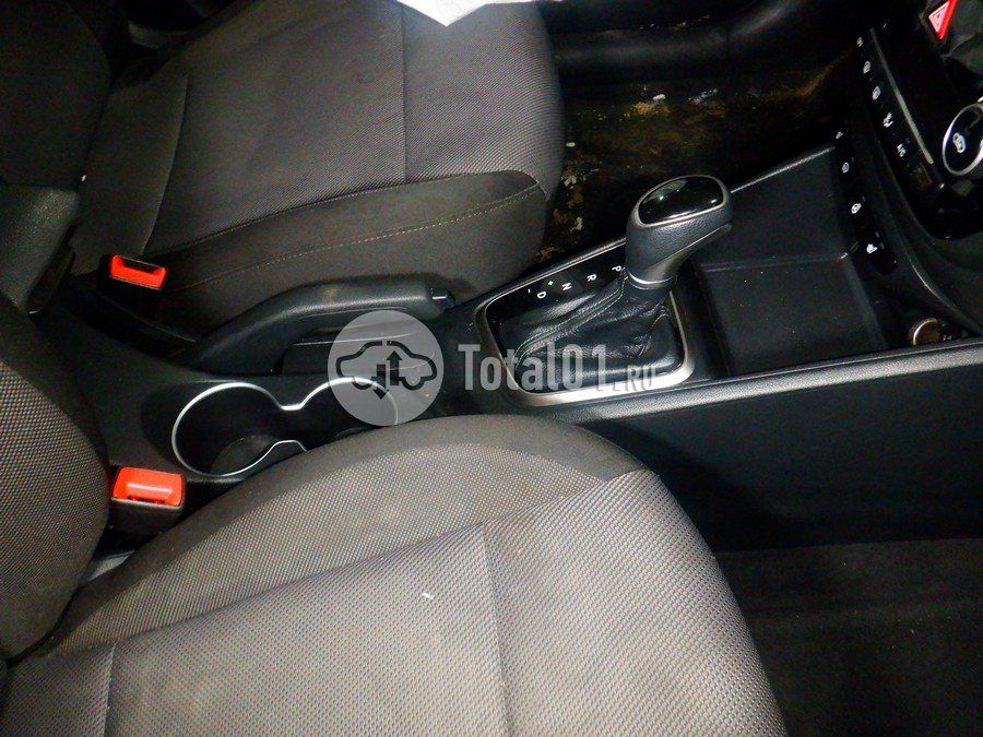 Фото Hyundai Solaris 32