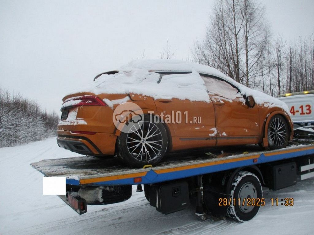 Фото Audi Q8 4