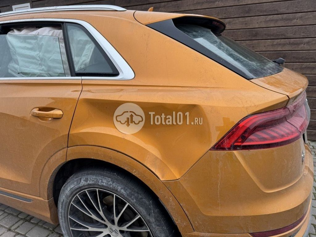 Фото Audi Q8 70