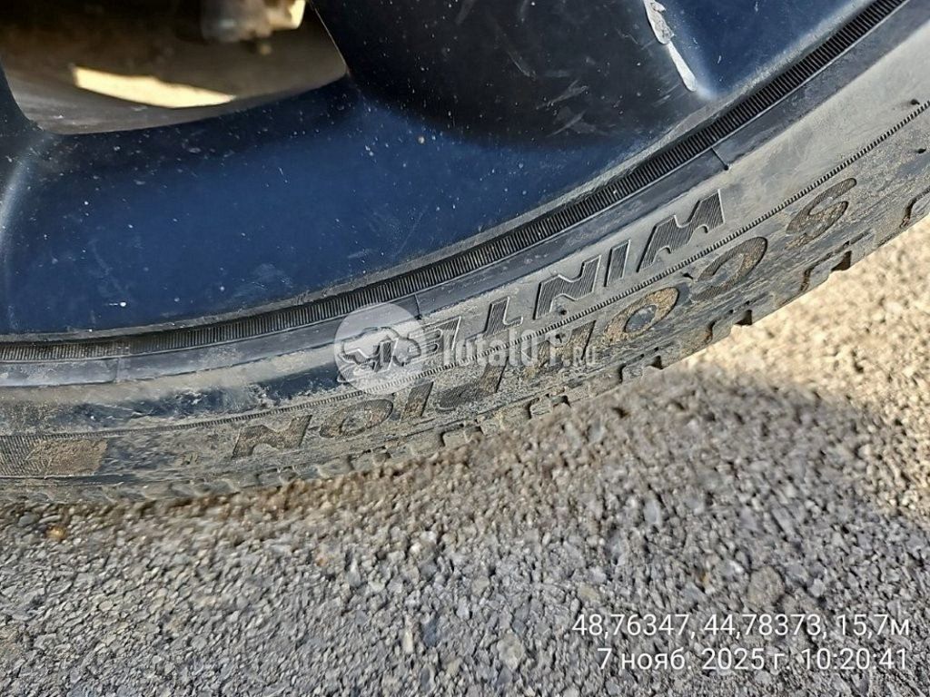 Фото Tesla Model X 68