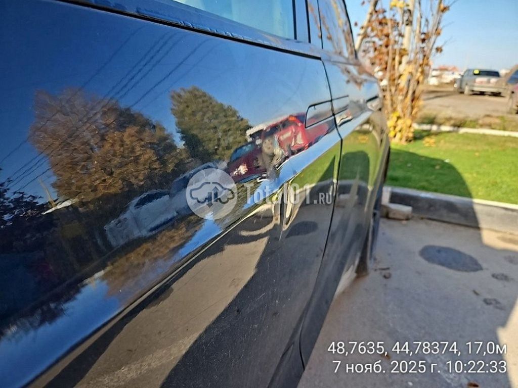 Фото Tesla Model X 104