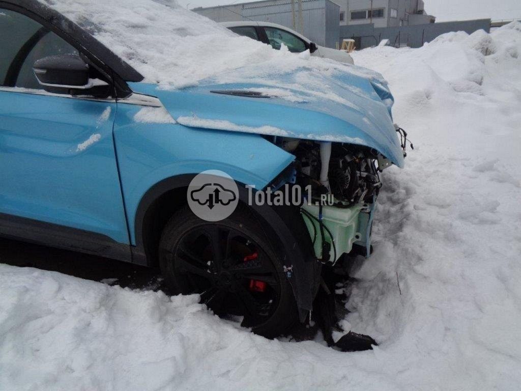 Фото Geely Coolray 16