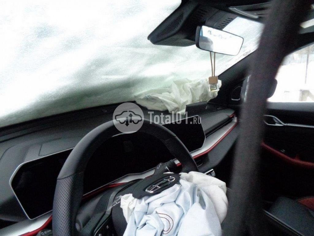 Фото Geely Coolray 34