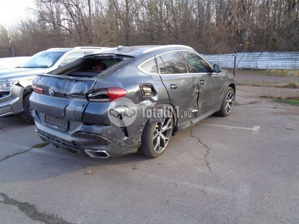Фото BMW X6 16