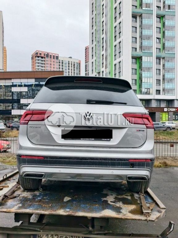 Фото Volkswagen Tiguan 4