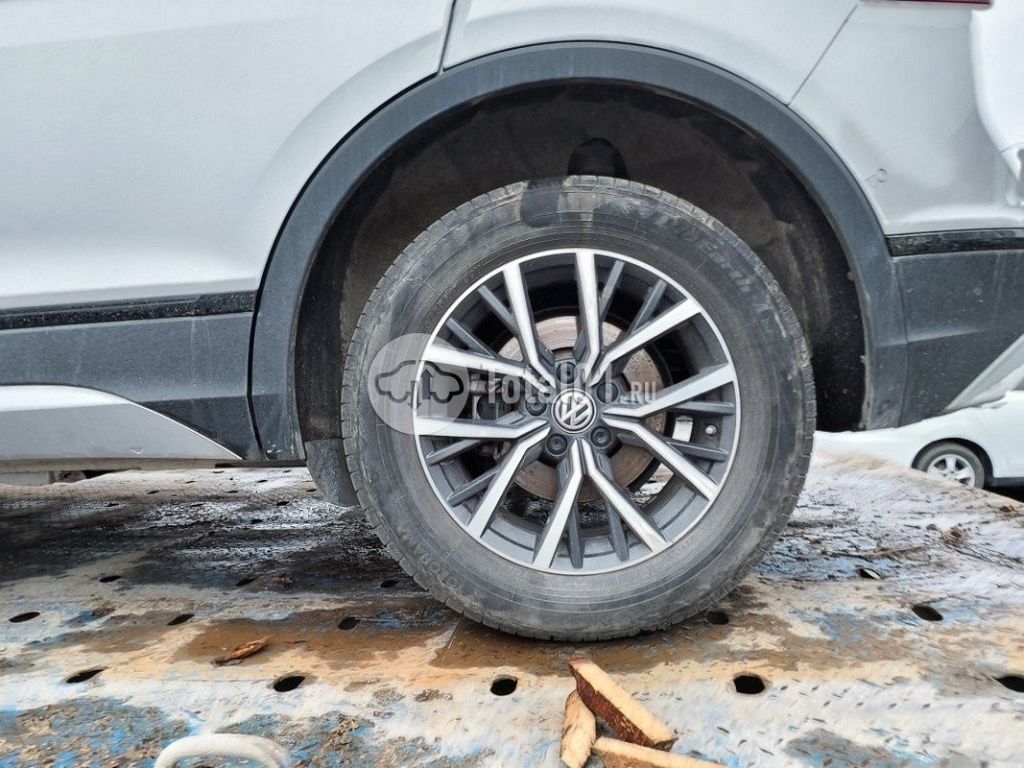 Фото Volkswagen Tiguan 36