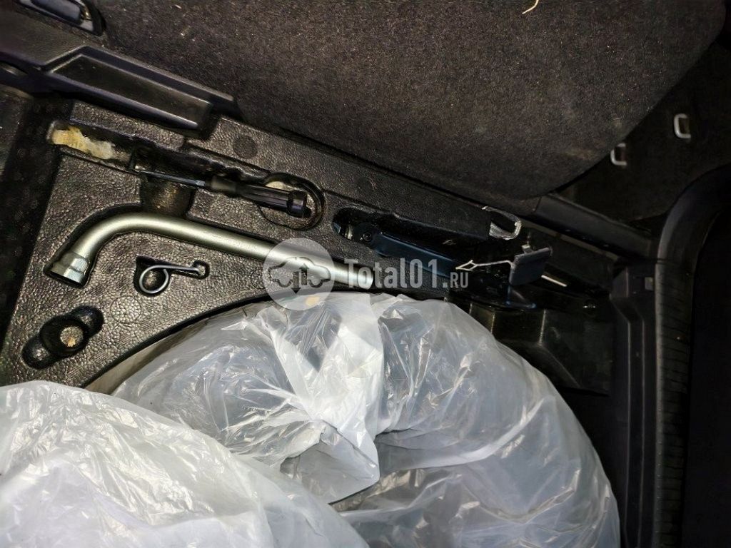 Фото Volkswagen Tiguan 90