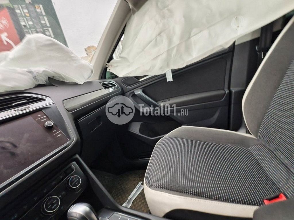 Фото Volkswagen Tiguan 108