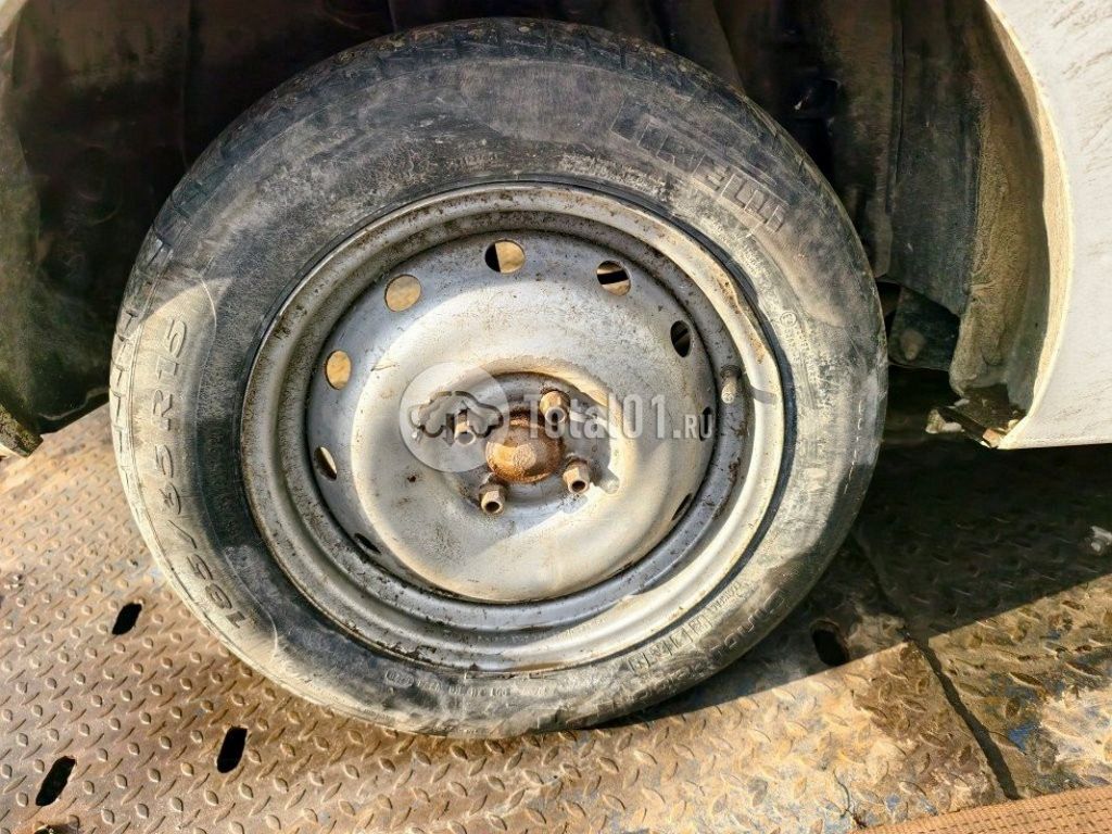 Фото Renault Logan 4