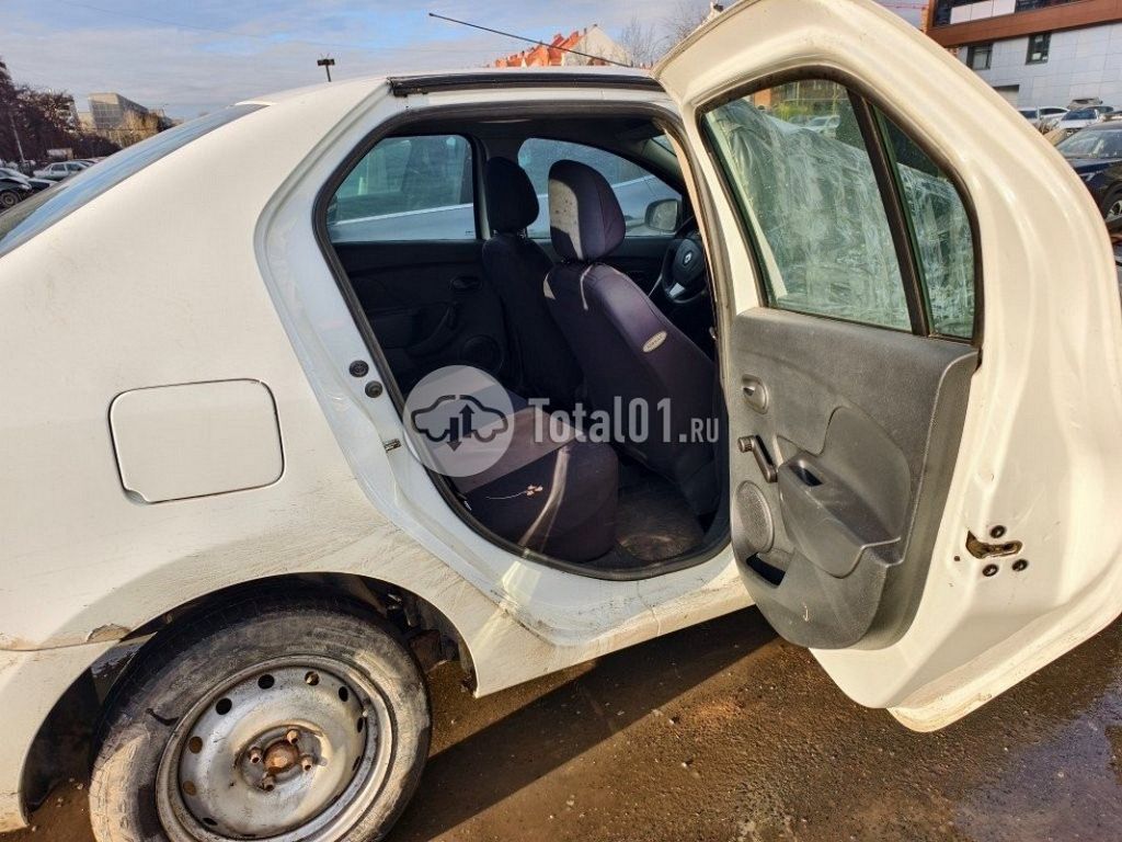 Фото Renault Logan 40