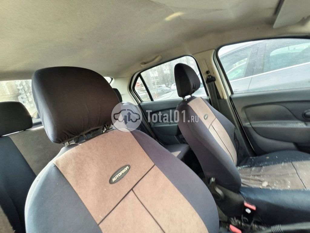 Фото Renault Logan 64