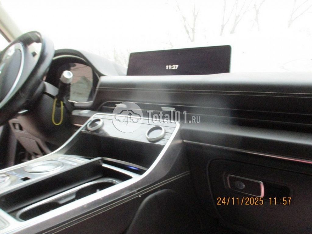 Фото Genesis GV80 46