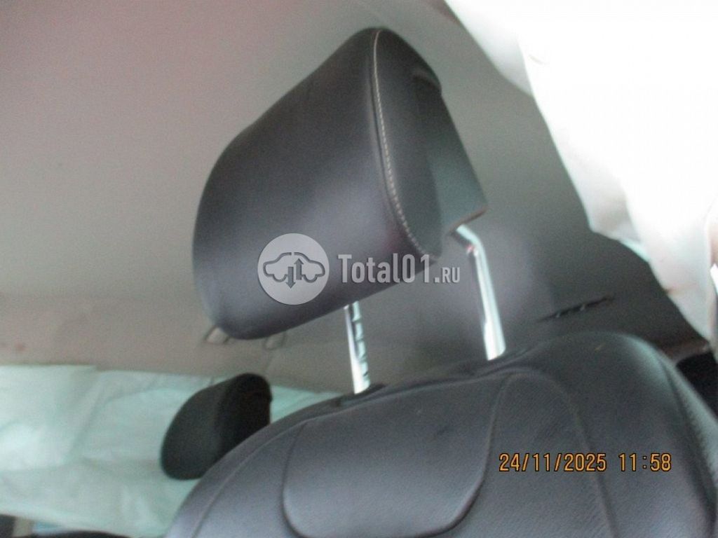 Фото Genesis GV80 78