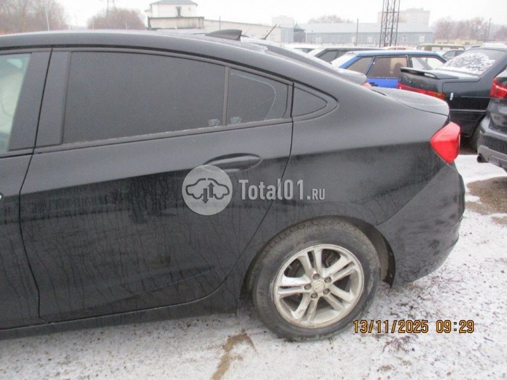 Фото Chevrolet Cruze 12