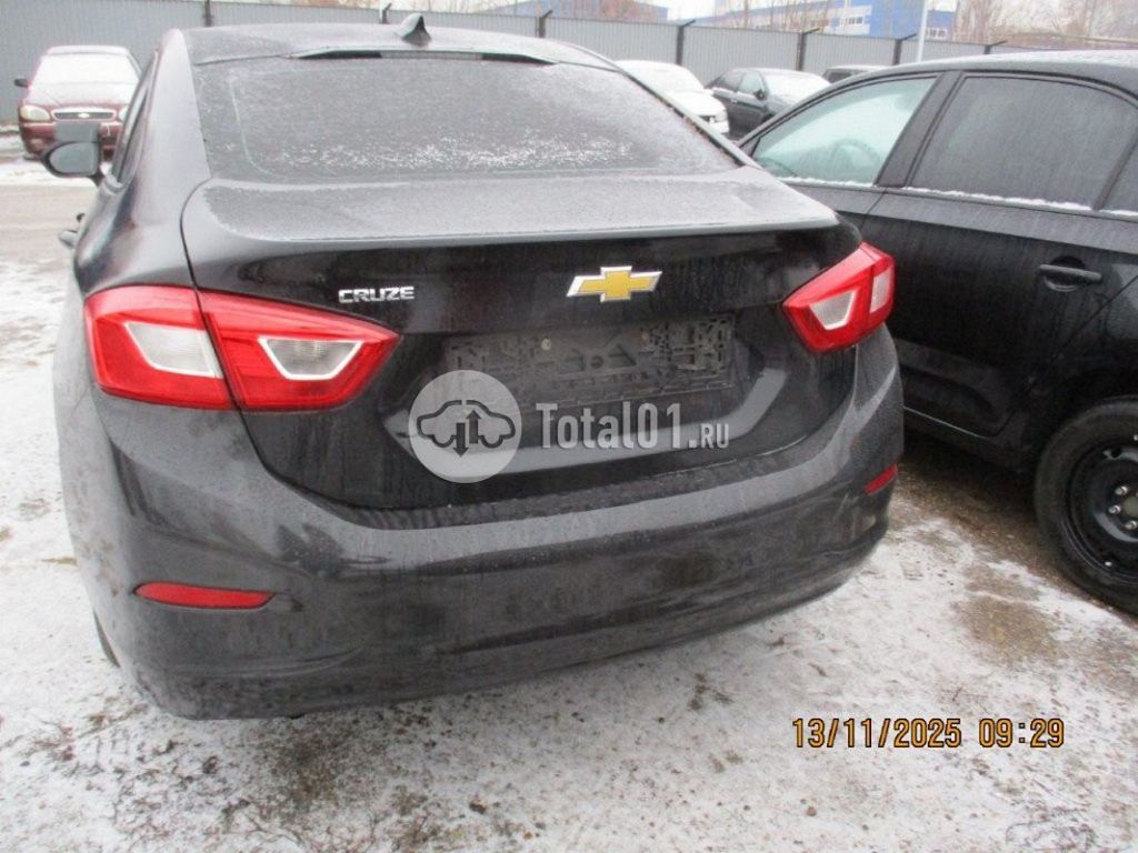 Фото Chevrolet Cruze 16