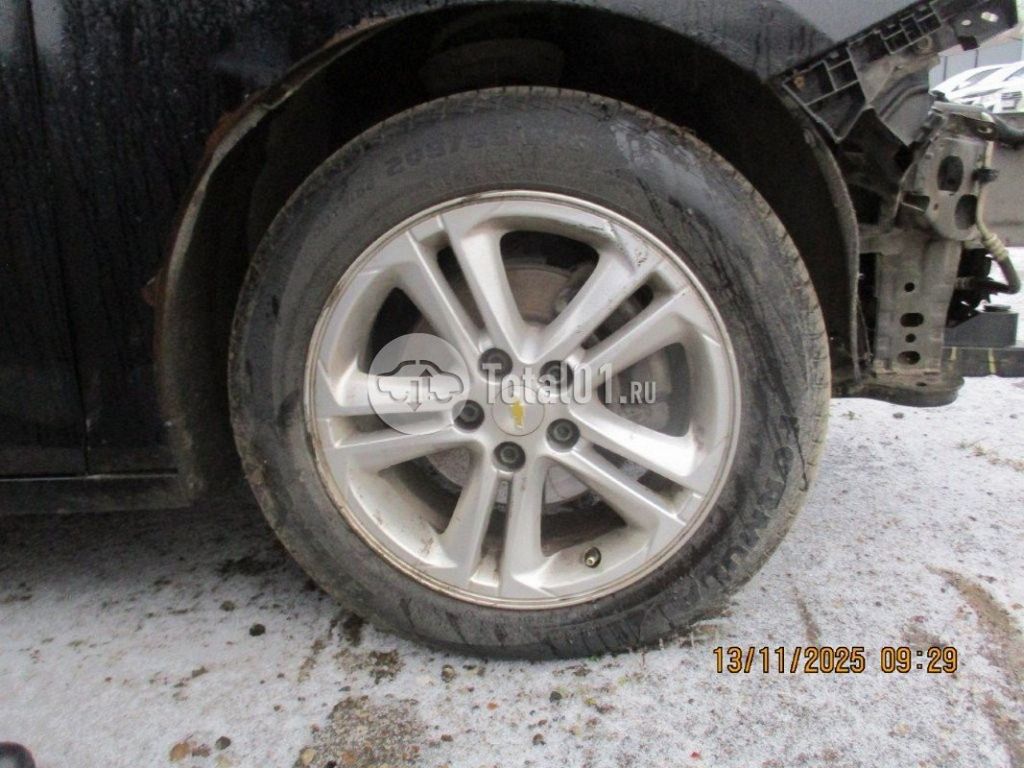 Фото Chevrolet Cruze 24