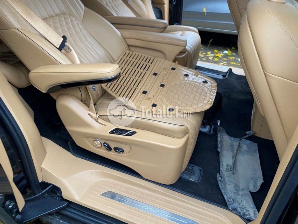 Фото Voyah Dreamer 32