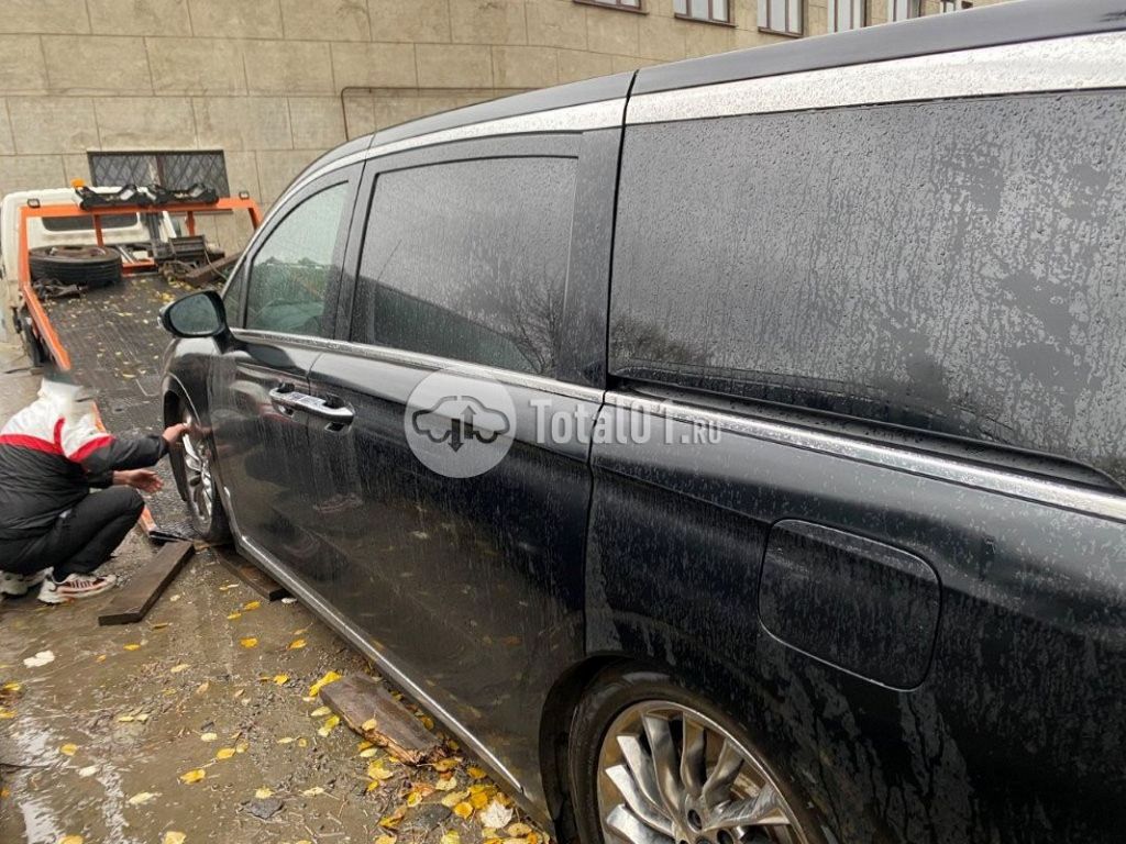 Фото Voyah Dreamer 98