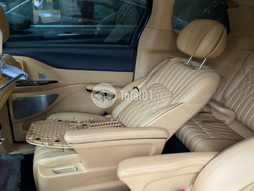 Фото Voyah Dreamer 118