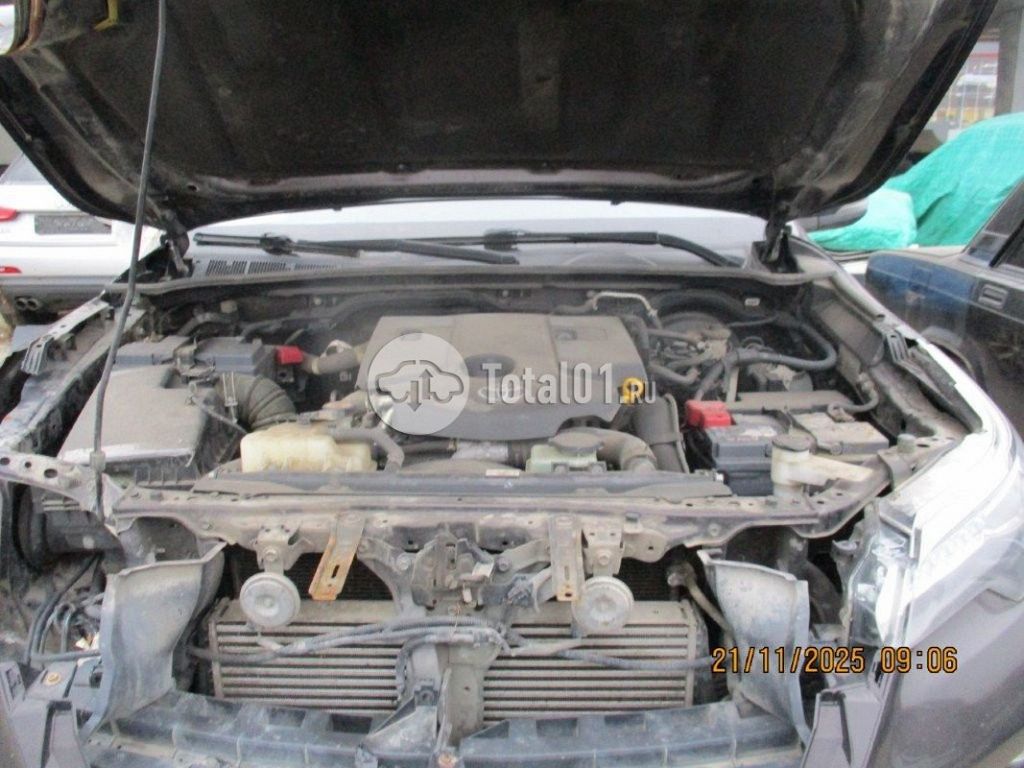 Фото Toyota Fortuner 30