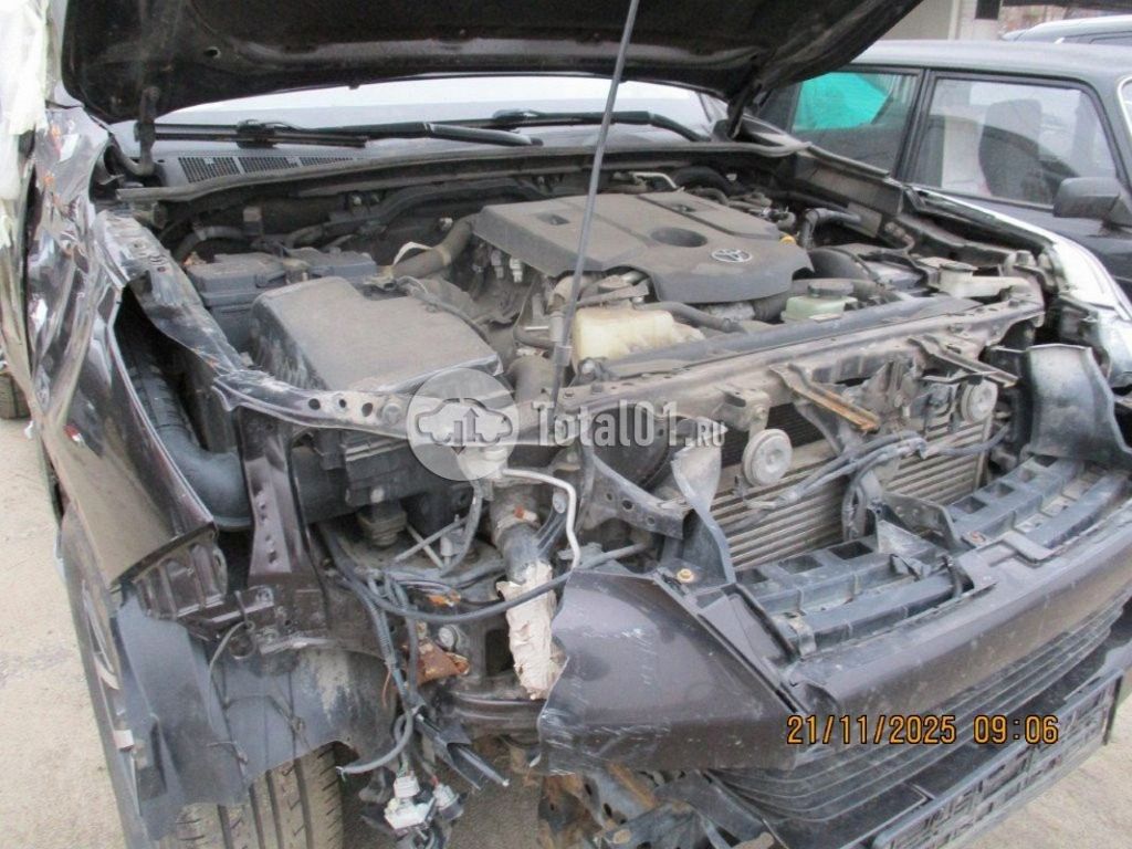 Фото Toyota Fortuner 32