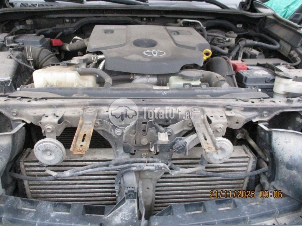 Фото Toyota Fortuner 42