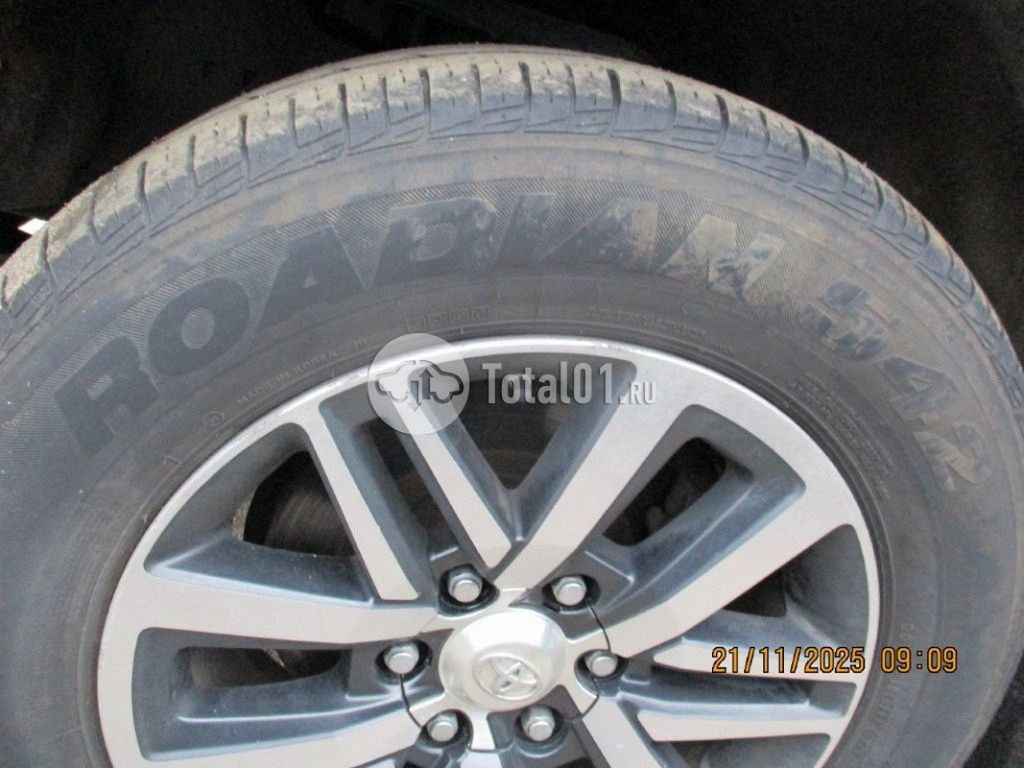 Фото Toyota Fortuner 92