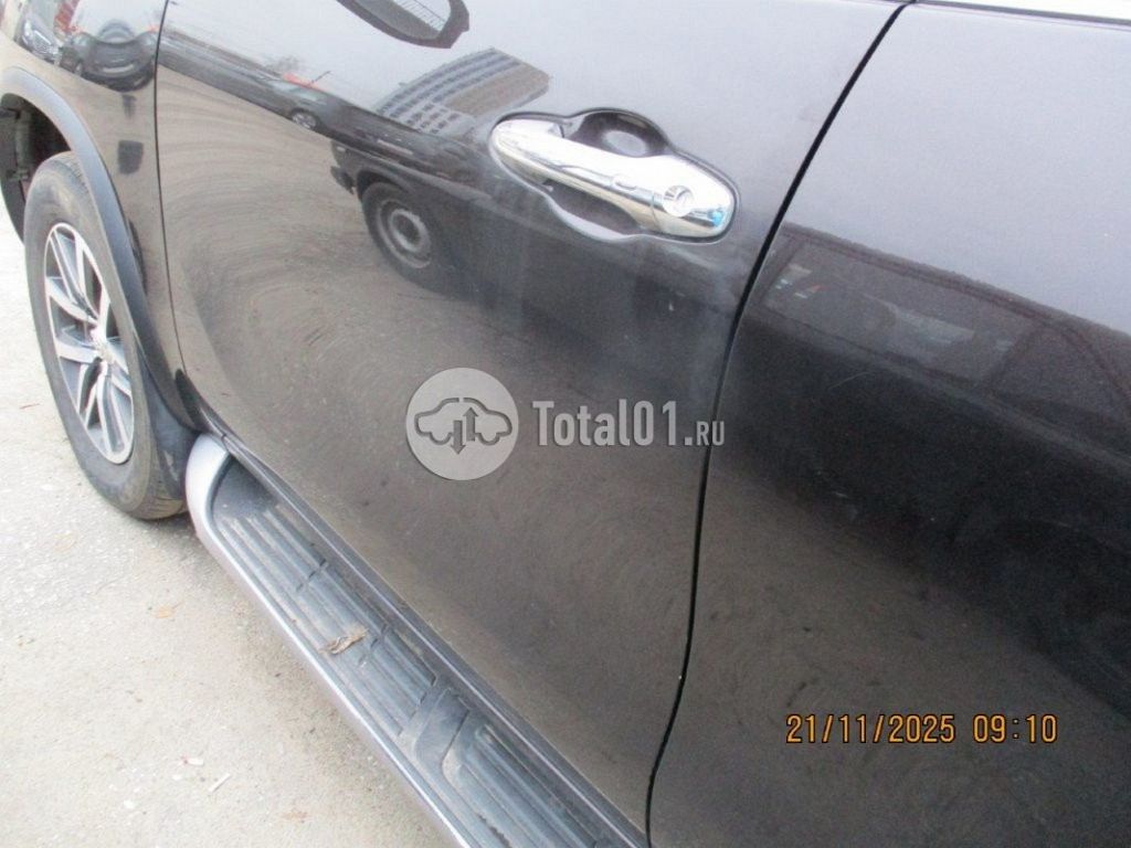 Фото Toyota Fortuner 112