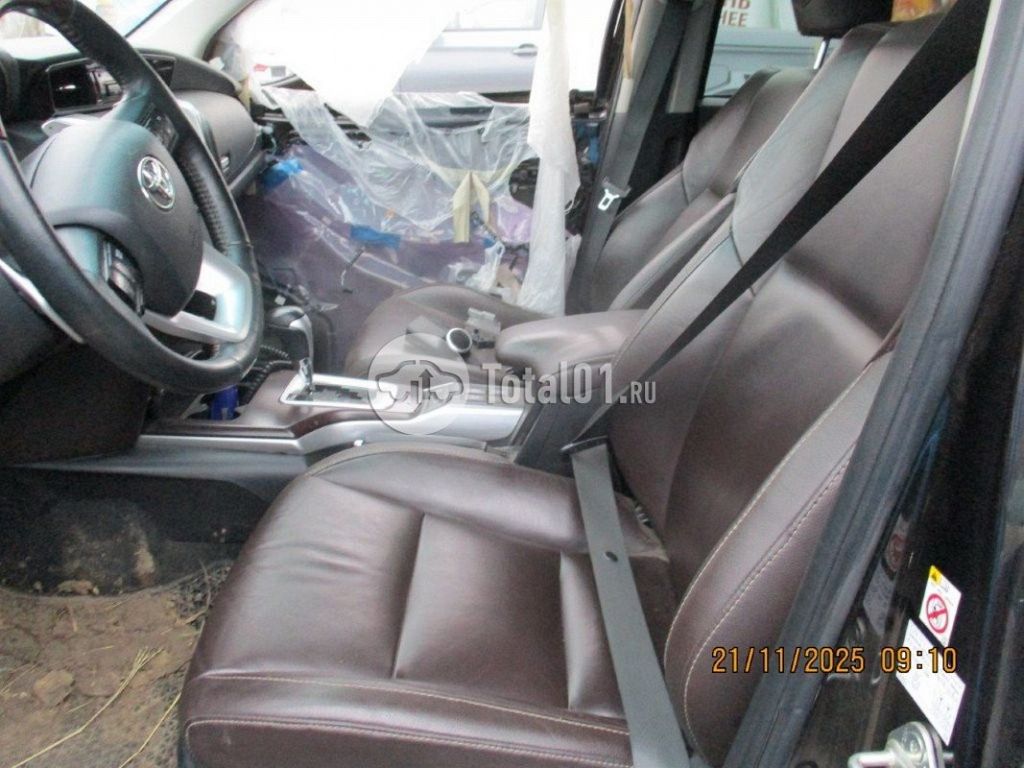 Фото Toyota Fortuner 126