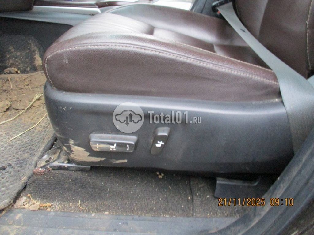 Фото Toyota Fortuner 128