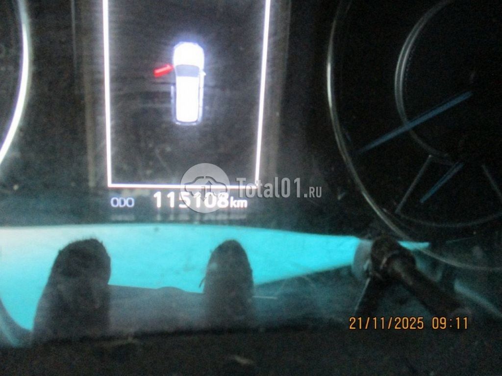 Фото Toyota Fortuner 140