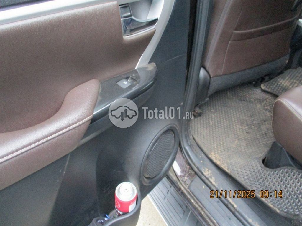 Фото Toyota Fortuner 182
