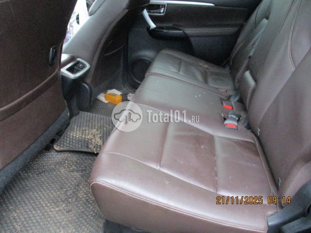 Фото Toyota Fortuner 184