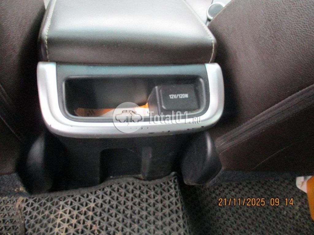 Фото Toyota Fortuner 190