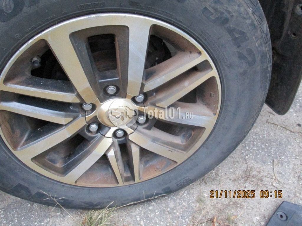 Фото Toyota Fortuner 202