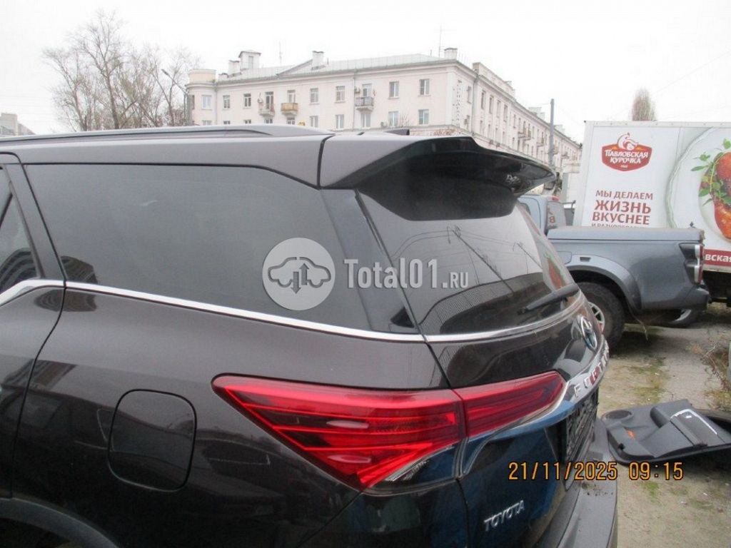 Фото Toyota Fortuner 206