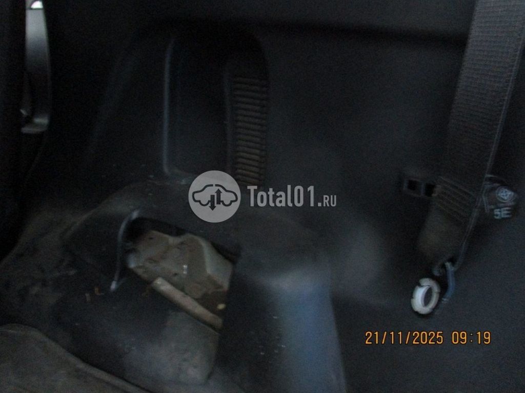 Фото Toyota Fortuner 250