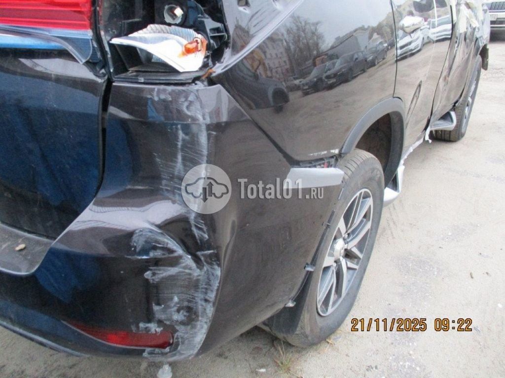 Фото Toyota Fortuner 292