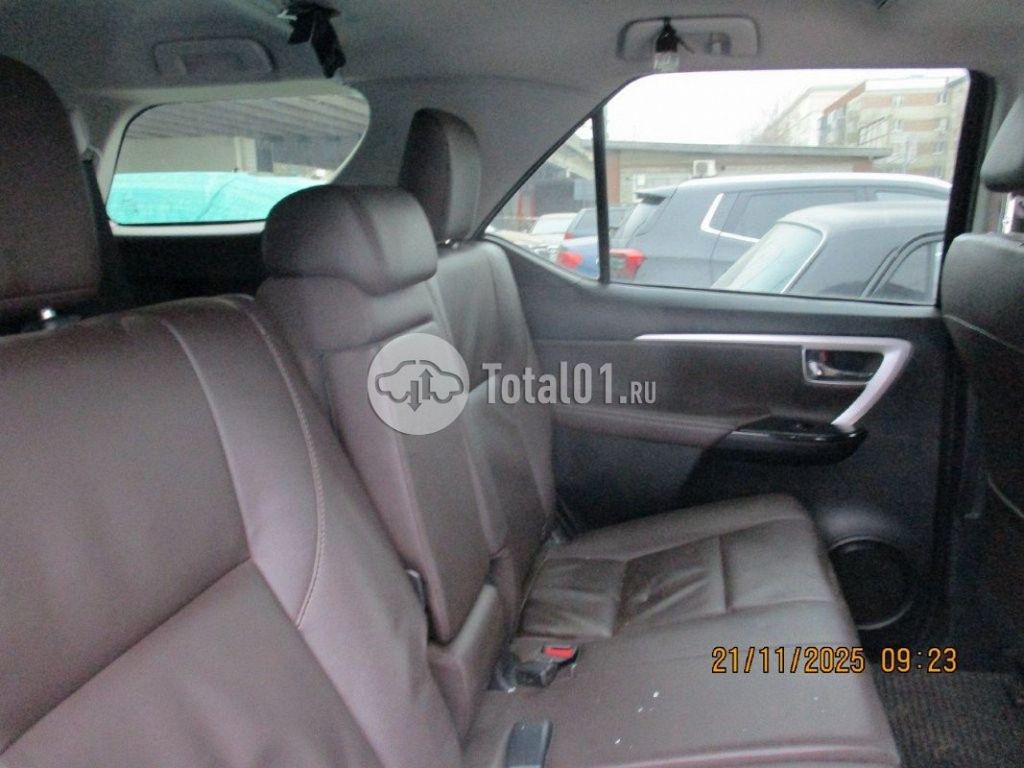 Фото Toyota Fortuner 316
