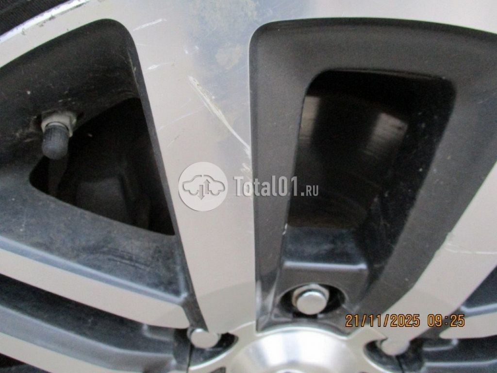 Фото Toyota Fortuner 370