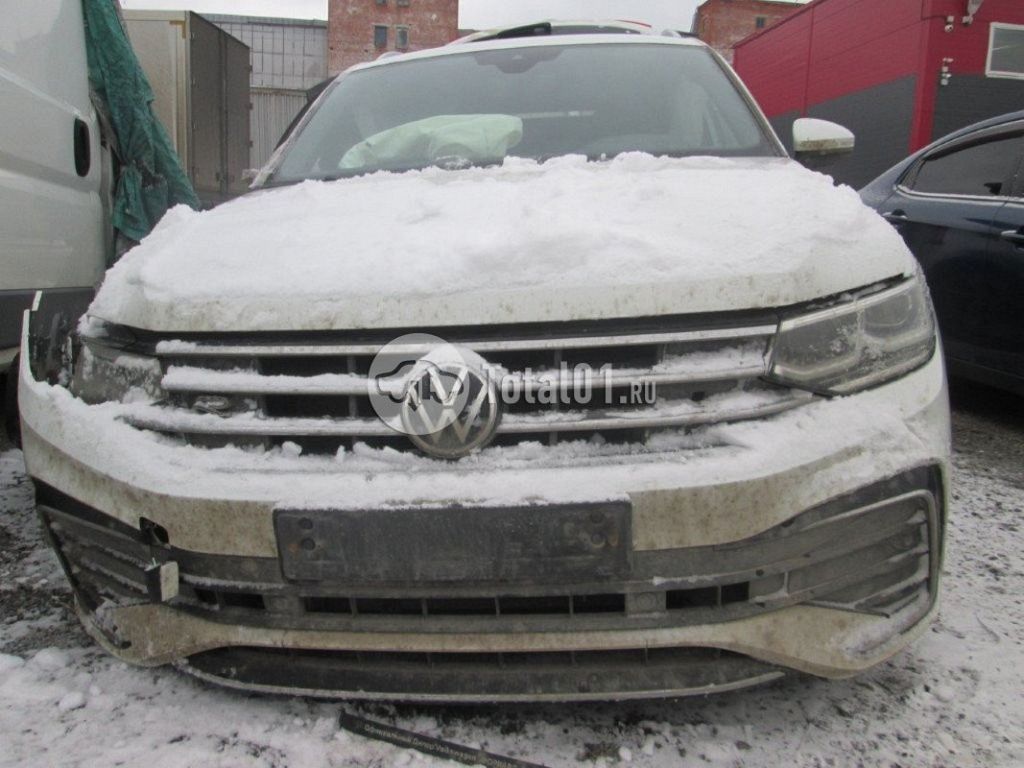 Фото Volkswagen Tiguan 4