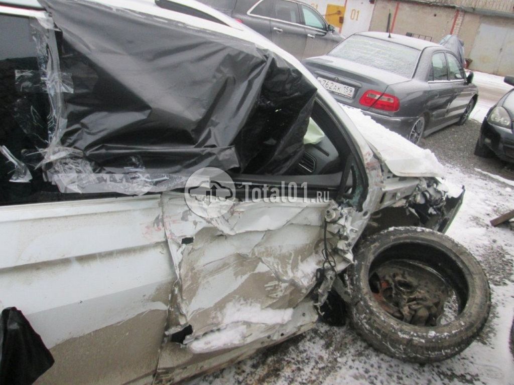 Фото Volkswagen Tiguan 12