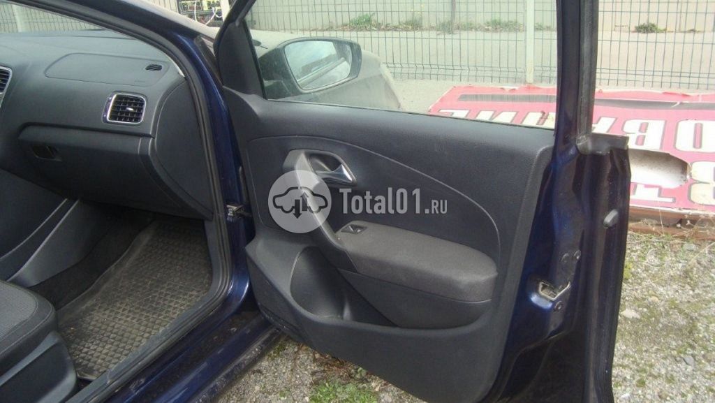 Фото Volkswagen Polo 46